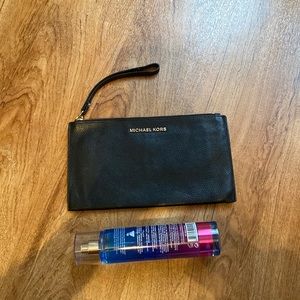 Micheal kors wristlet